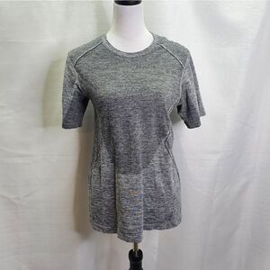 Ideology Gray Nylon Short Sleeve Performance Top Size Medium